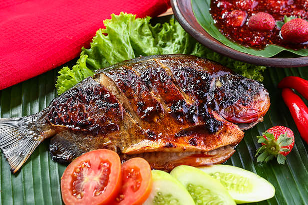 Ikan Bakar Sambal Strawberry  Resep dari Dapur KOBE