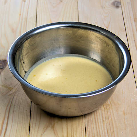 Masukkan Kobe Tepung Bakwan Kress, telur dan air.