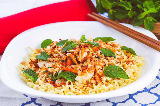 Salad Mie Thailand