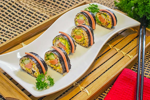 Sushi Poll Pedas