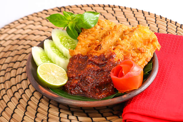 Resep Ayam Crispy Yang Enak - Surasmi L