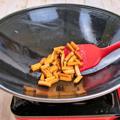 Resep Tumis Kentang Jamur Sosis Step 1